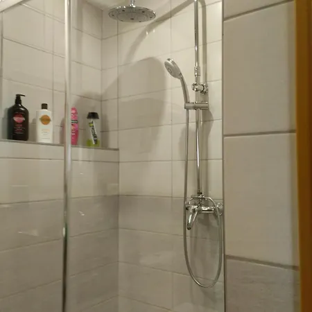 Male Utulne S Koupelnou A Kuchynkou *