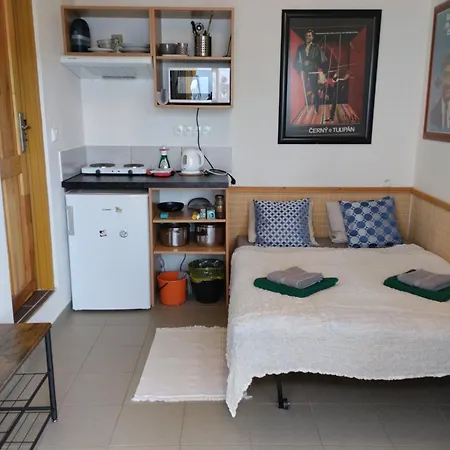 Apartament Male Utulne S Koupelnou A Kuchynkou *